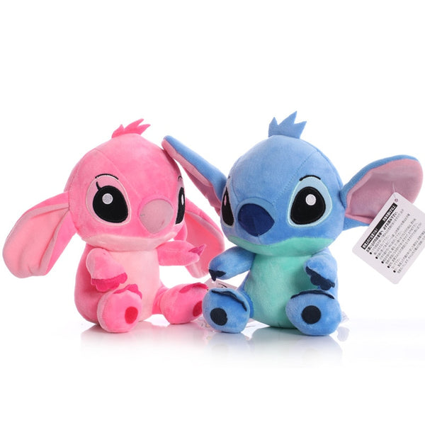 PELUCHE STITCH et HELLO KITTY