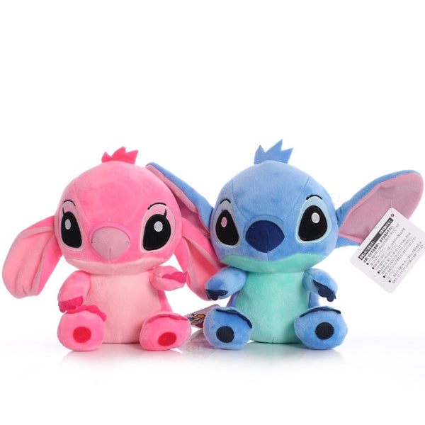 PELUCHE STITCH et HELLO KITTY